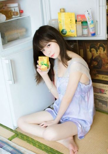 国产精品逃课系列_720手机免费观看完整