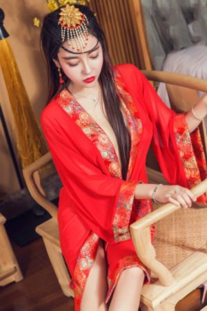 欧美高贵女人_在线观看