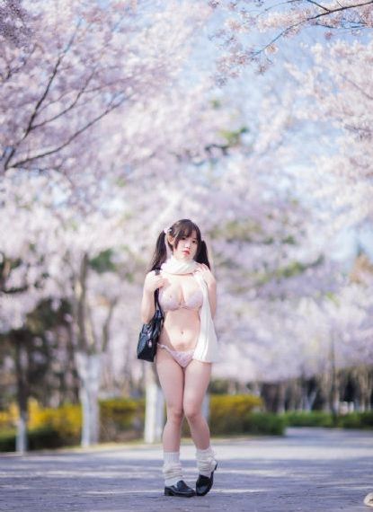 2024国产精品男同志_剧情片在线观看高清